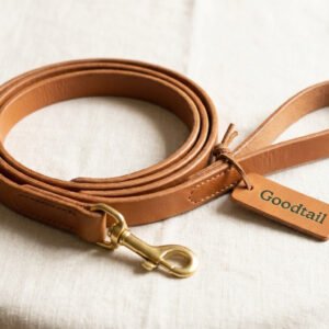 Cedar Leather Lead